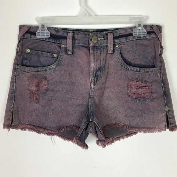 Free People Pants - FREE PEOPLE PURPLE FRAYED HEM DISTRESSED SHORT